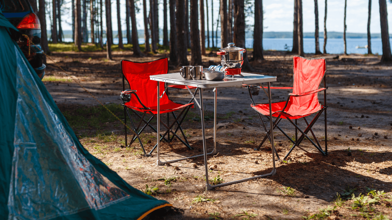 アウトドアテーブルの選び方 ポイントは高さ 材質 使用人数 キャンプ バーベキュー Slow Wander Works